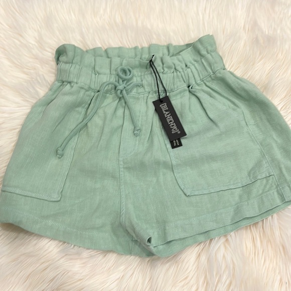 BLANKNYC Linen Drawstring Paperbag Shorts - Picture 3 of 7